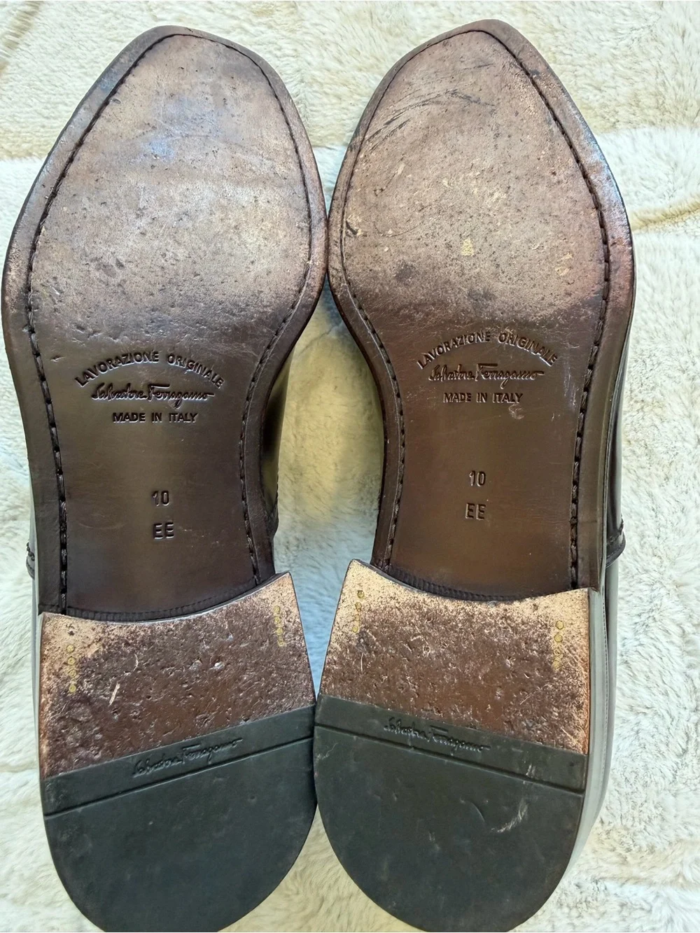 Salvatore Ferragamo preowned like